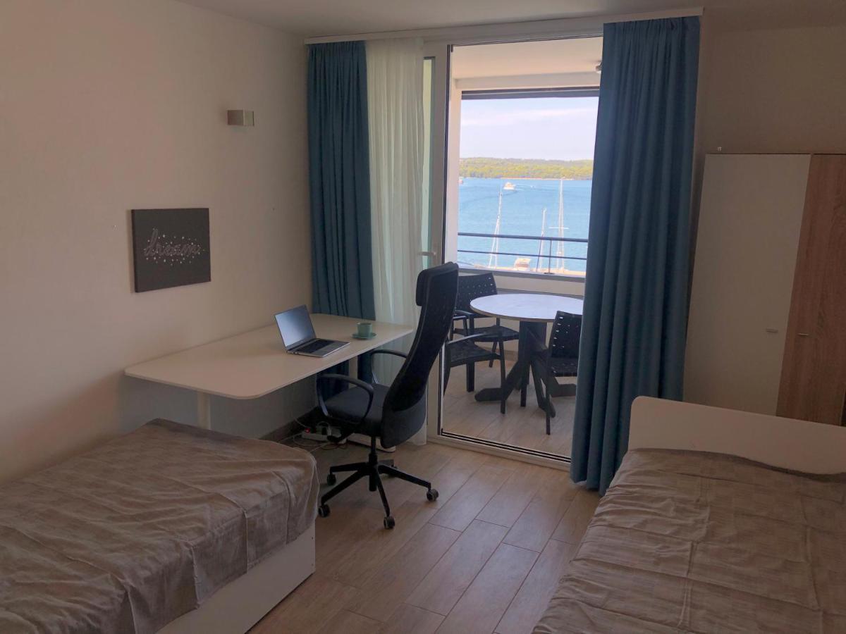 Pula Center Seaview Apartment Exterior photo